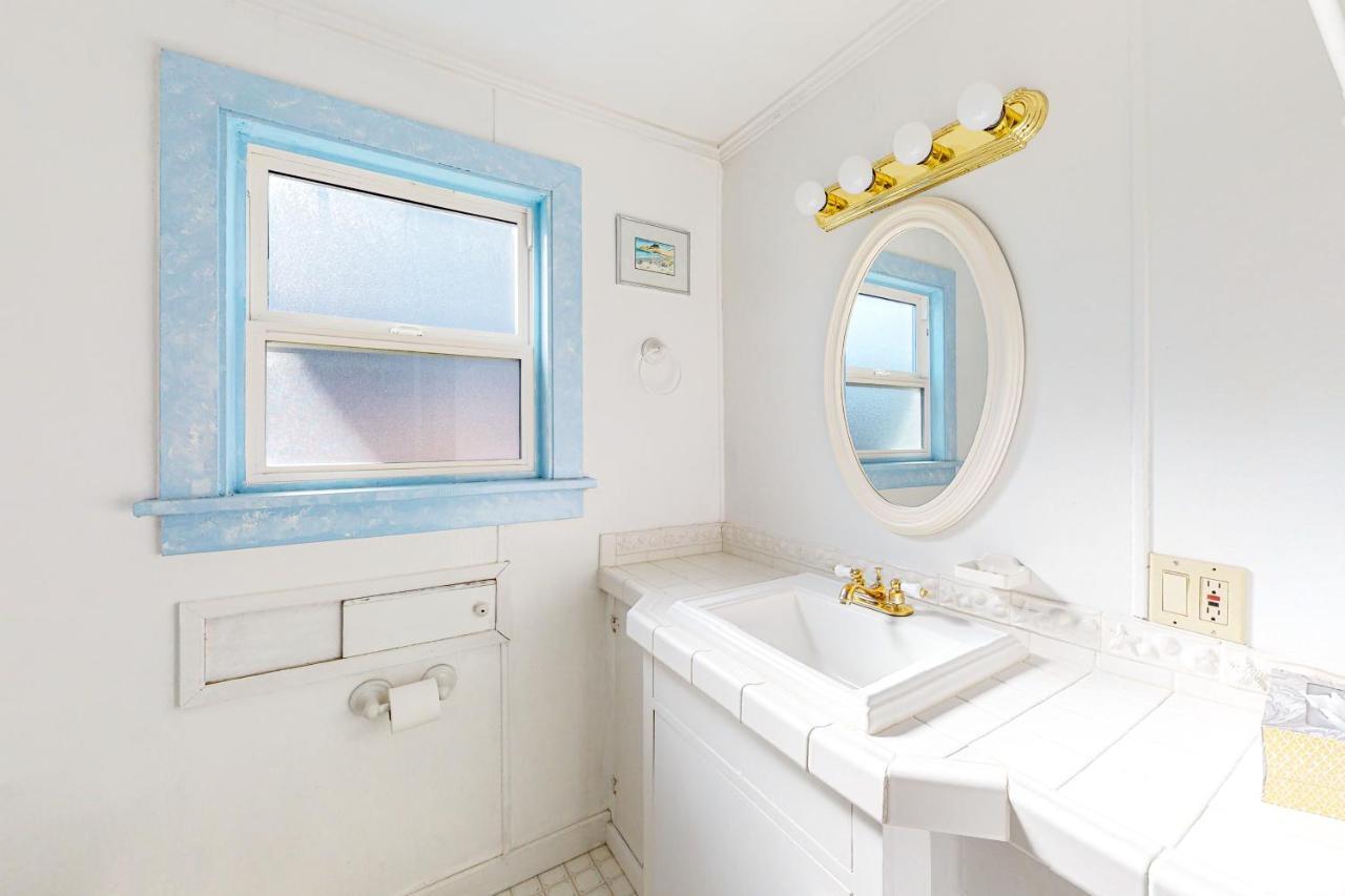 Coastal Serenity ลินคอล์น ซิตี้ ภายนอก รูปภาพ